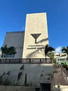 Chabad House à Saint-Martin pour séjour casher et services religieux