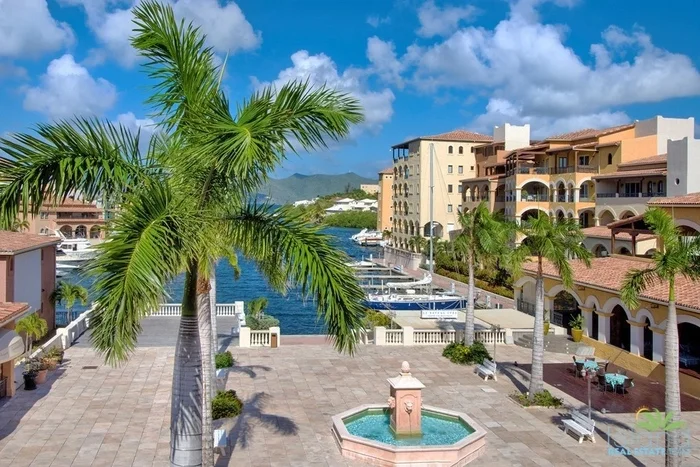 Résidence avec marina à Porto Cupecoy à Saint-Martin